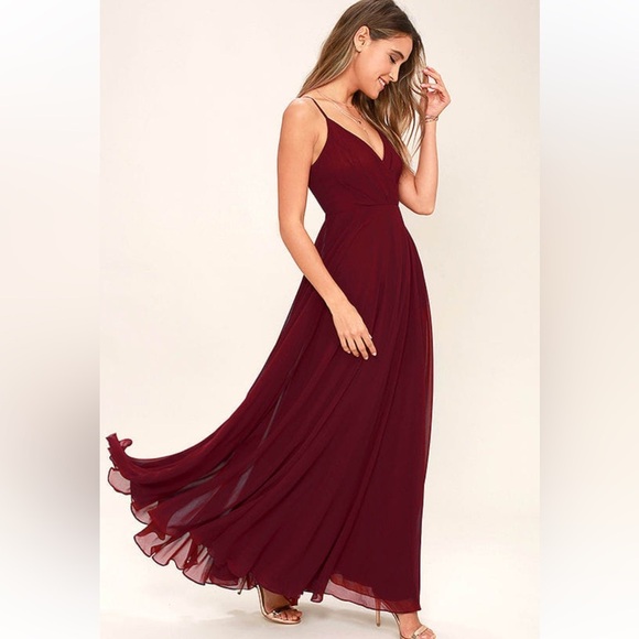 Lulu's All About Love Wine Red Burgundy V-Neck Maxi Dress Women’s Size Medium - Picture 2 of 13